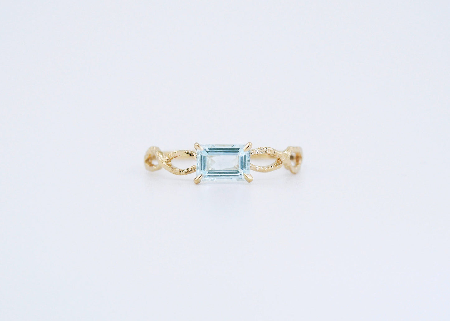 Aquamarine Lore Ring